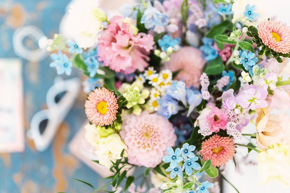 Chateau St. Michel Wedding Awardweddings Bouquet Flowers Colourful Summery Blue Pink