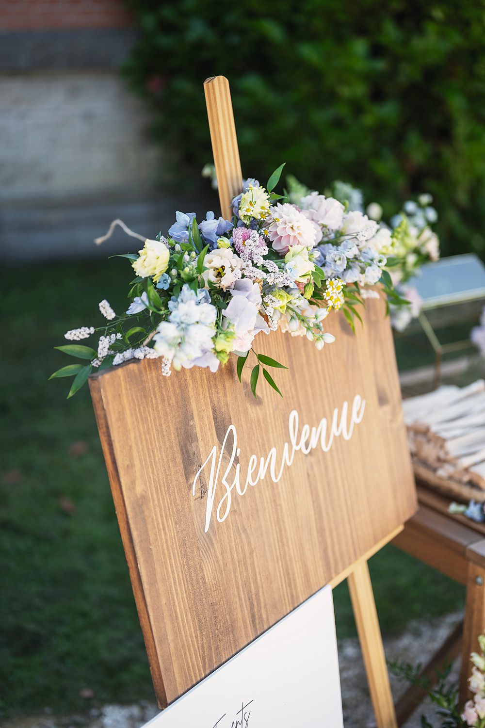 Chateau St. Michel Wedding Awardweddings Wooden Welcome Sign Flowers