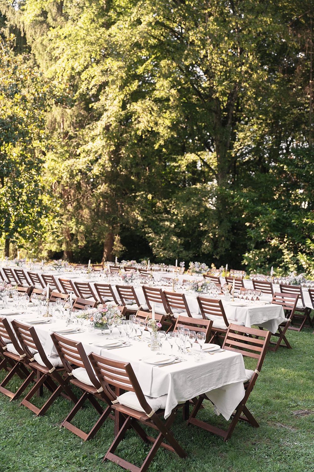 Chateau St. Michel Wedding Awardweddings Long Tables Simple Decor Flowers