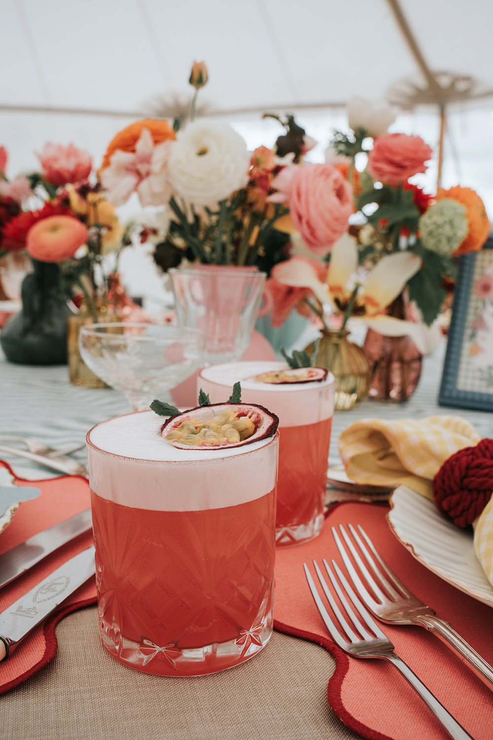 Cottagecore Wedding Ideas Melanie Barnfield Photography Cocktails