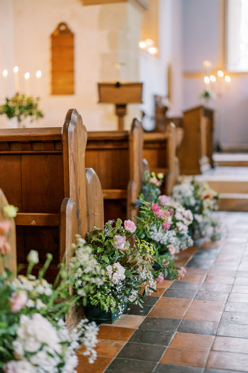 South Stoke Barn Wedding Gemma Vaughan Photography Pew End Flowers Aisle Floor