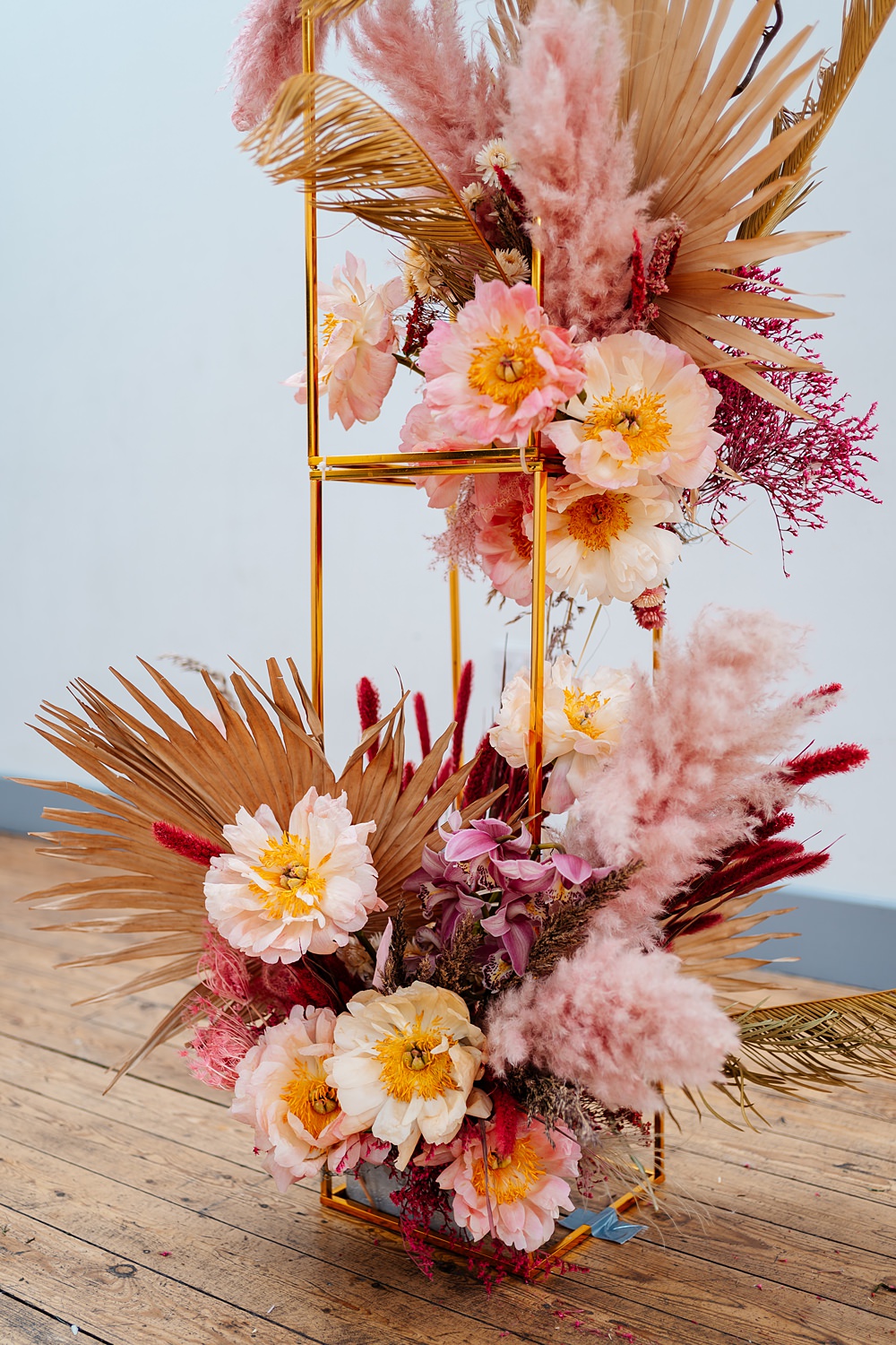 Lea Rowing Club Wedding Marianne Chua Photography eremony Room Pillar Flowers Dried Pink Palms