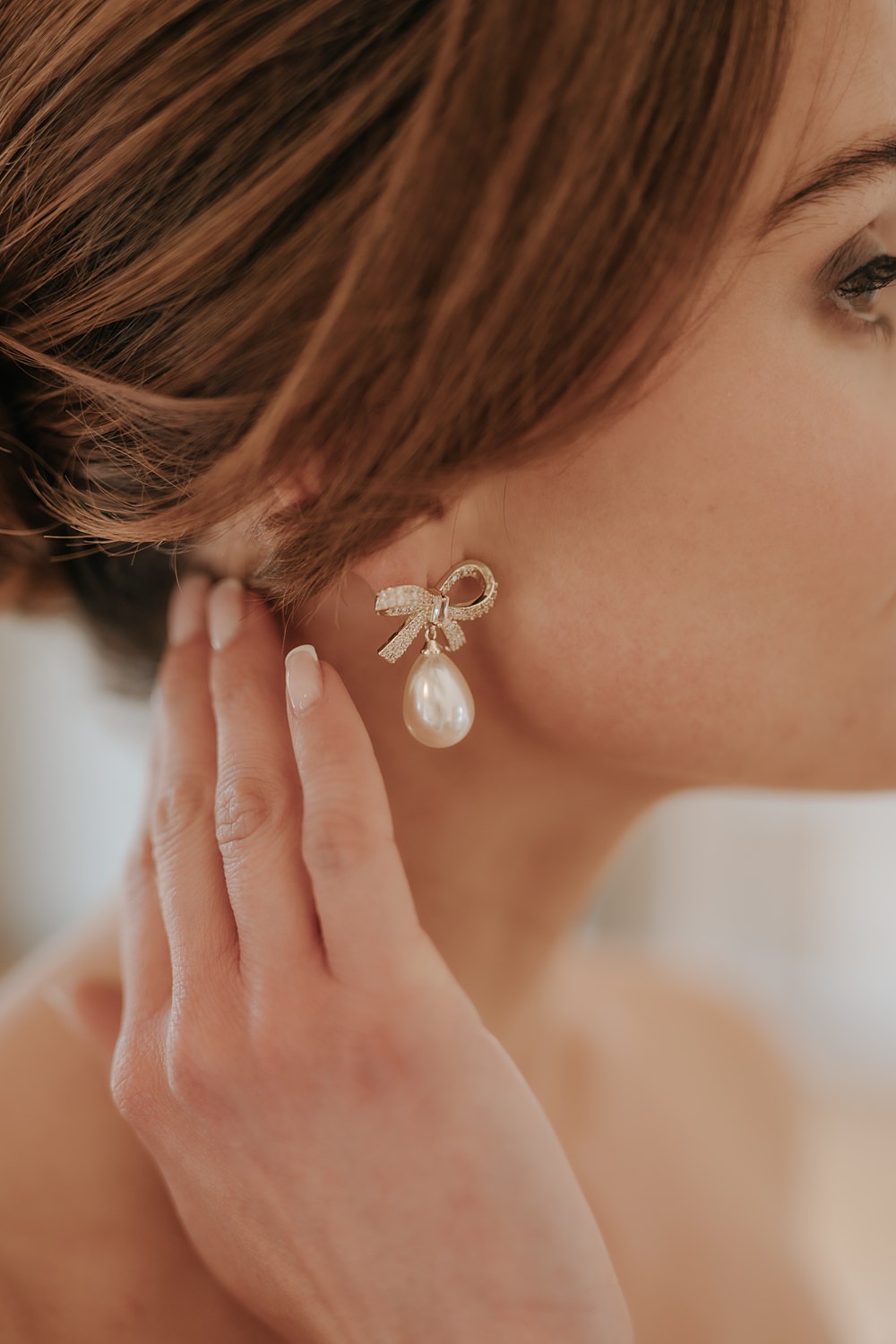 Chic Monochrome Wedding Inspiration Emma Collyer Photography Bride Bow Earrings