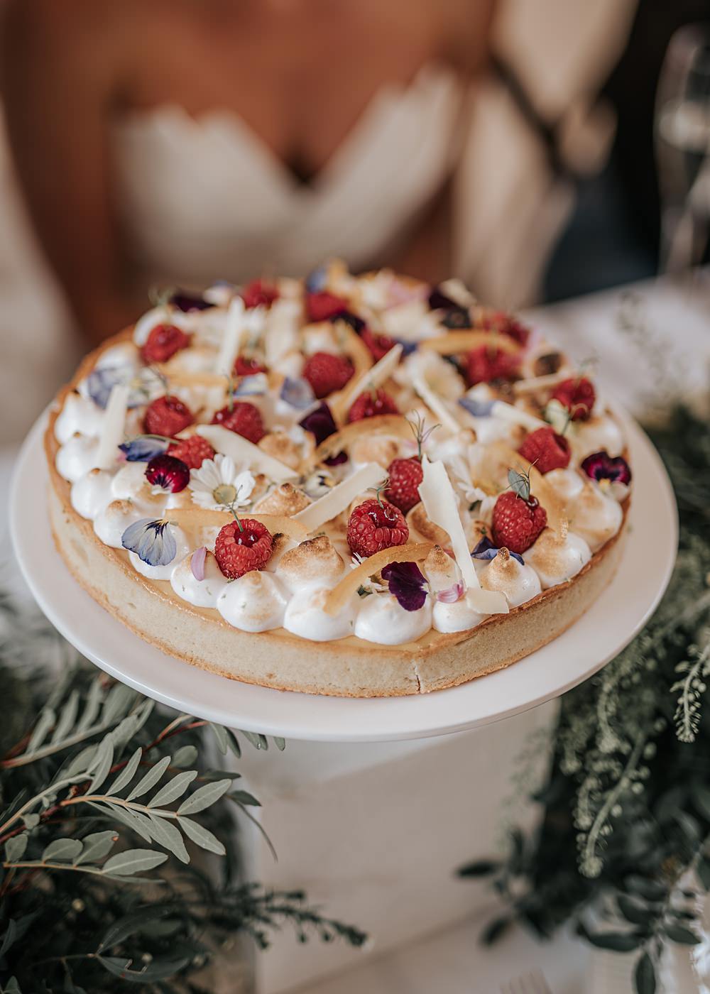 Chic Monochrome Wedding Inspiration Emma Collyer Photography Dessert Meringue