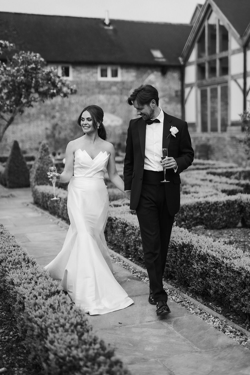 Chic Monochrome Wedding Inspiration Emma Collyer Photography