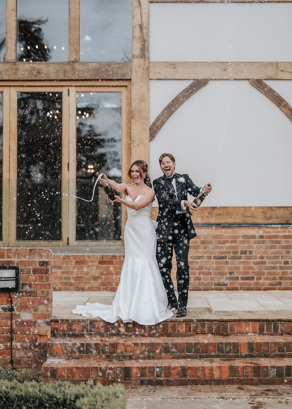 Chic Monochrome Wedding Inspiration Emma Collyer Photography Drink Pop