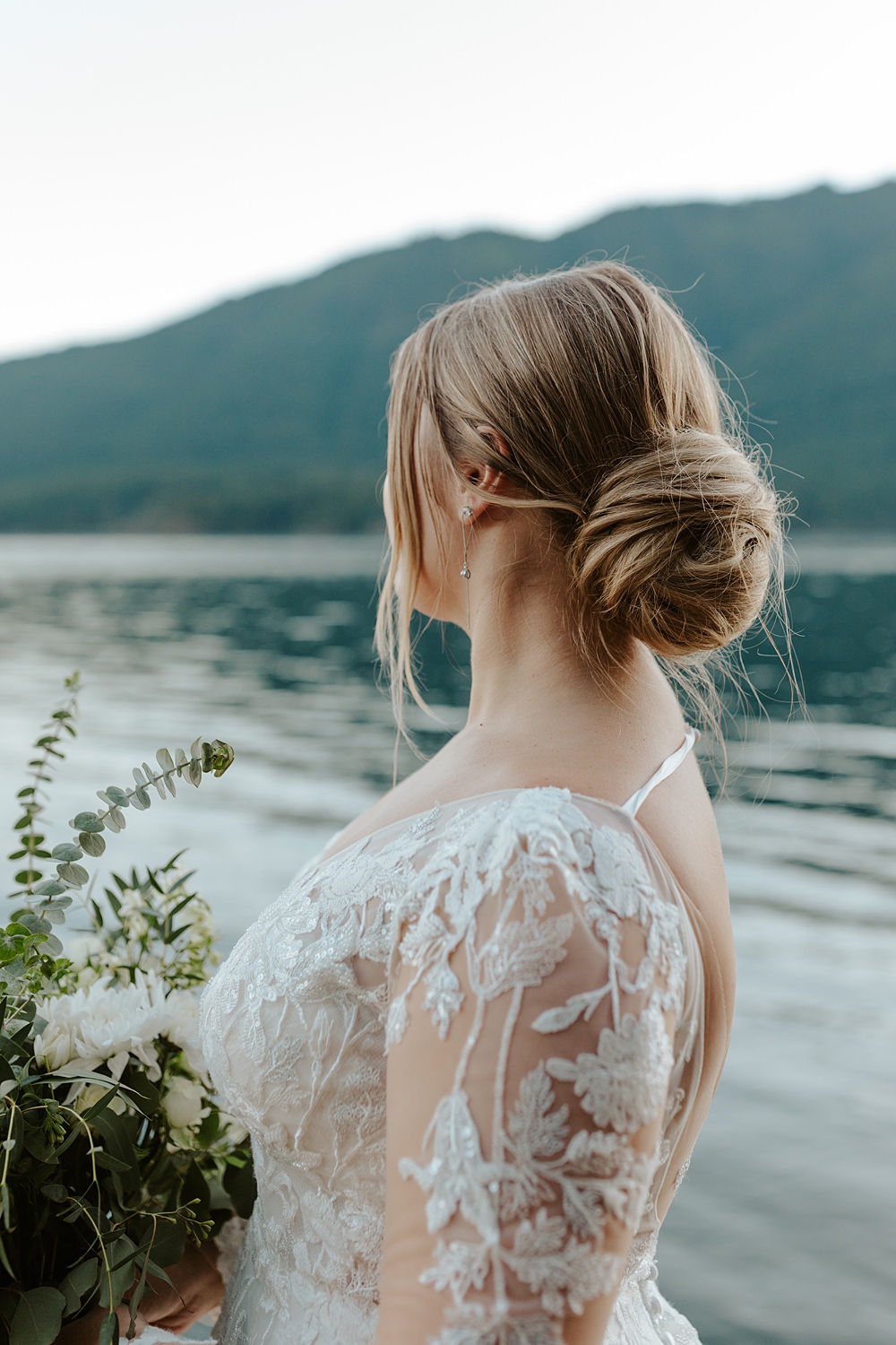 Fern Acres Forks Wedding Brianna Parks Photography Bride Hair Style Up Do Bun Chignon
