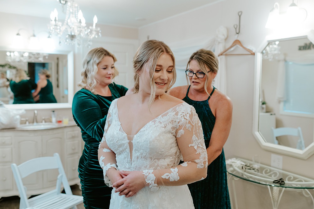 Fern Acres Forks Wedding Brianna Parks Photography