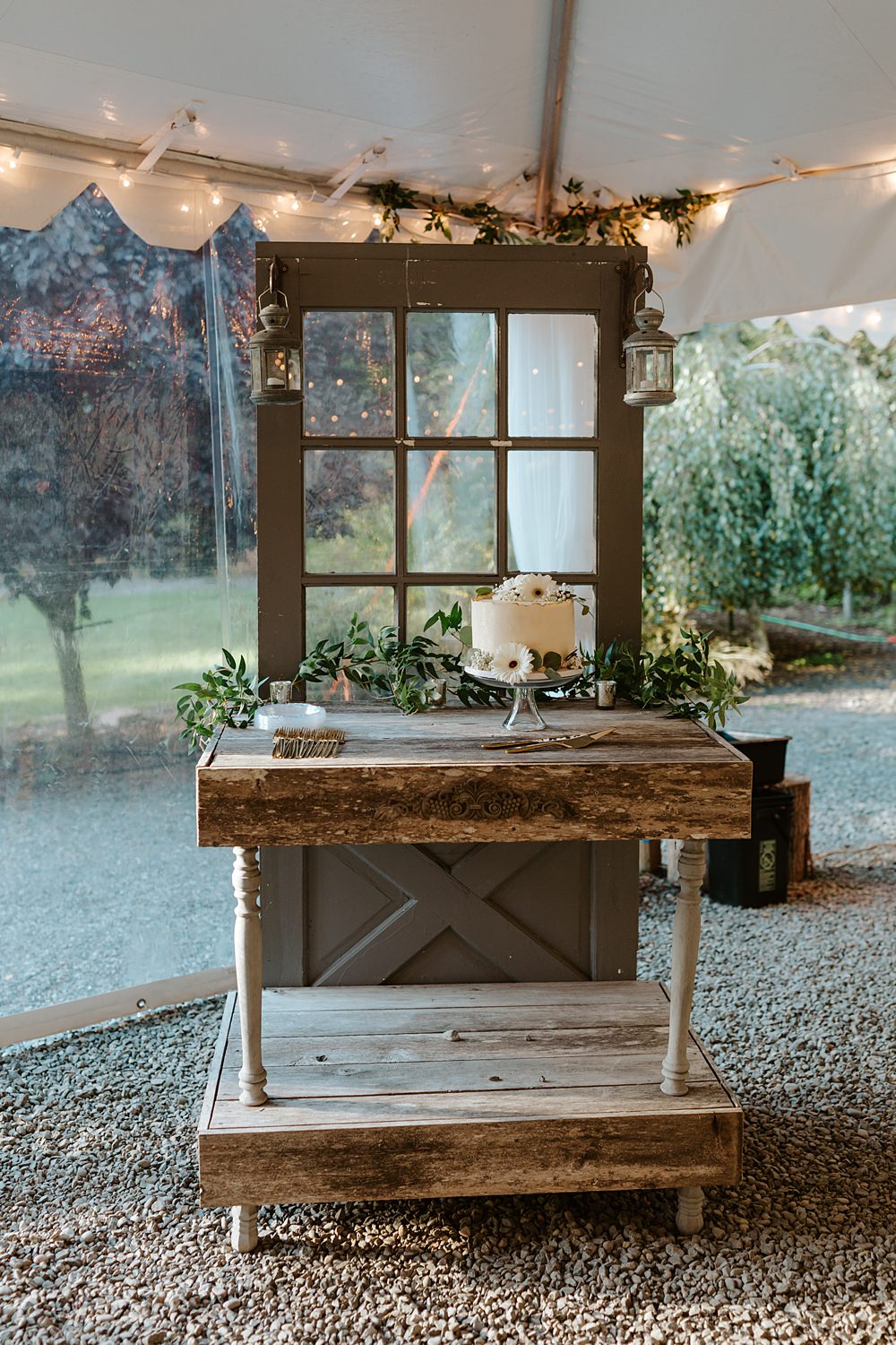 Fern Acres Forks Wedding Brianna Parks Photography Cake Table Vintage Door Table