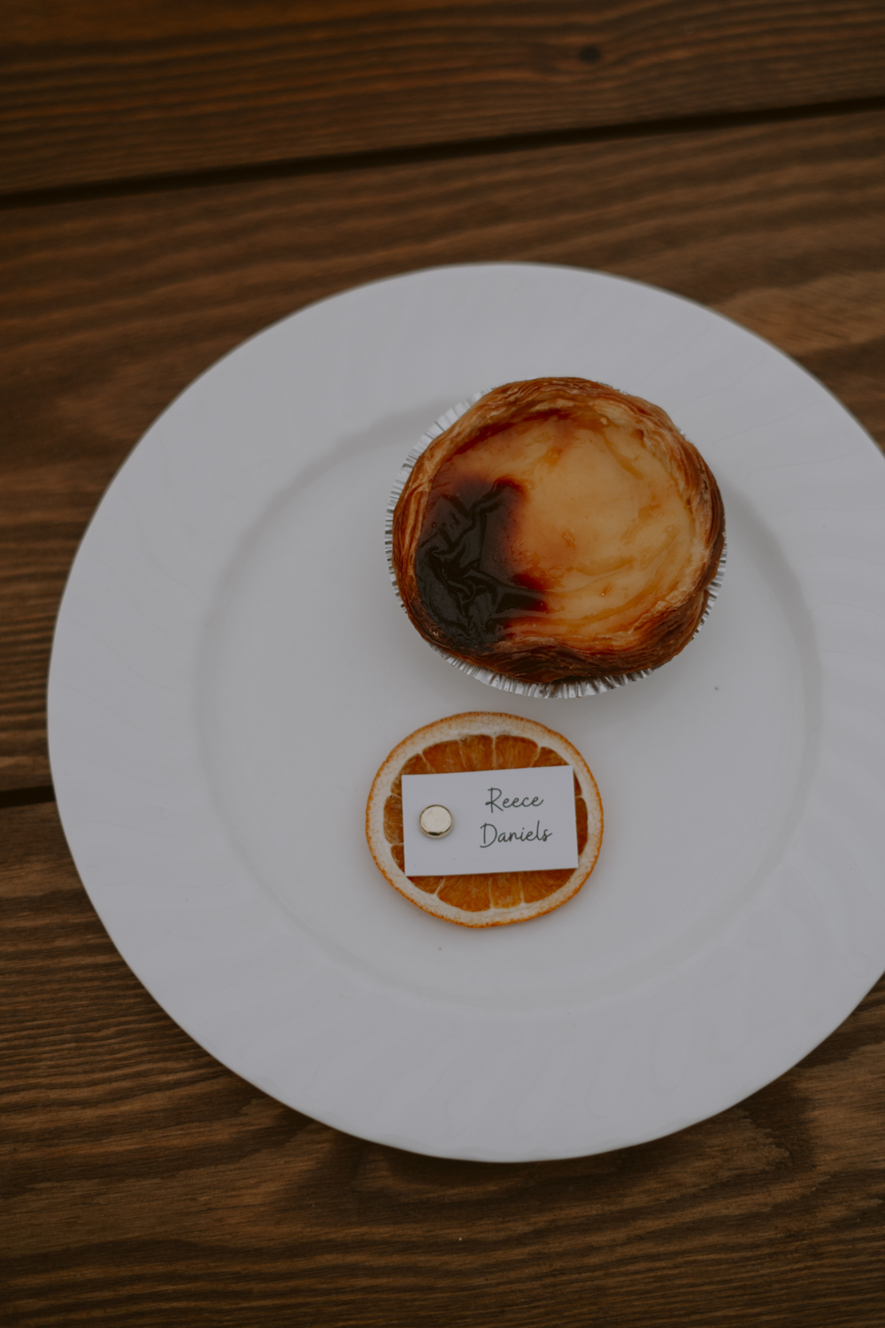 Highden Estate Wedding Sasha Weddings Place Setting Name Favour Orange Slice