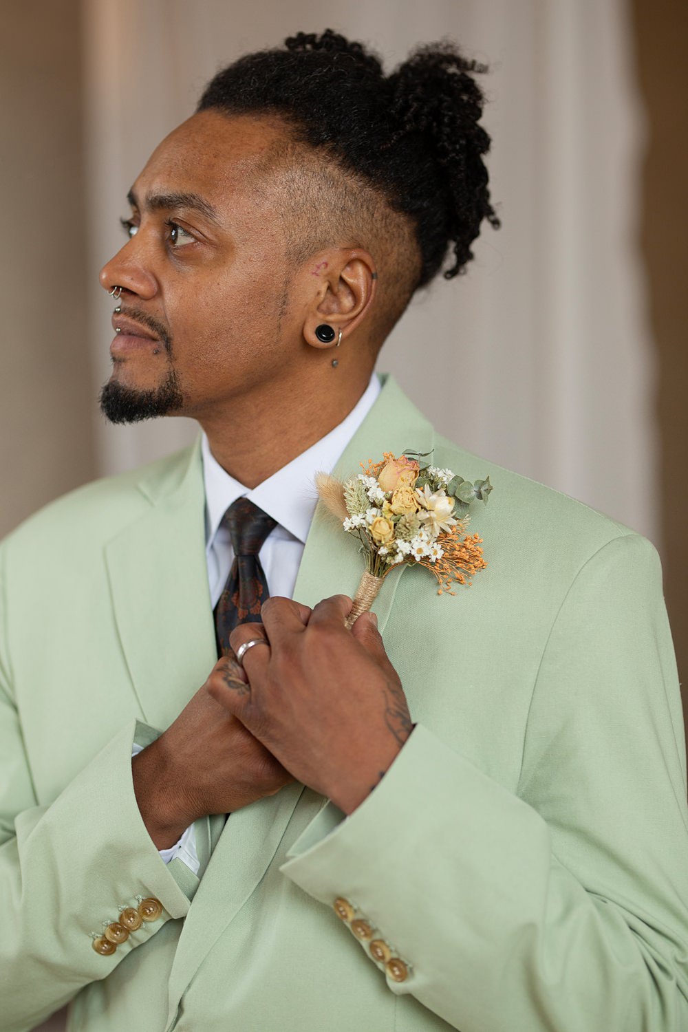 Roller Disco Wedding Ideas Heather Winstanley Photography Buttonhole Flowers Groom