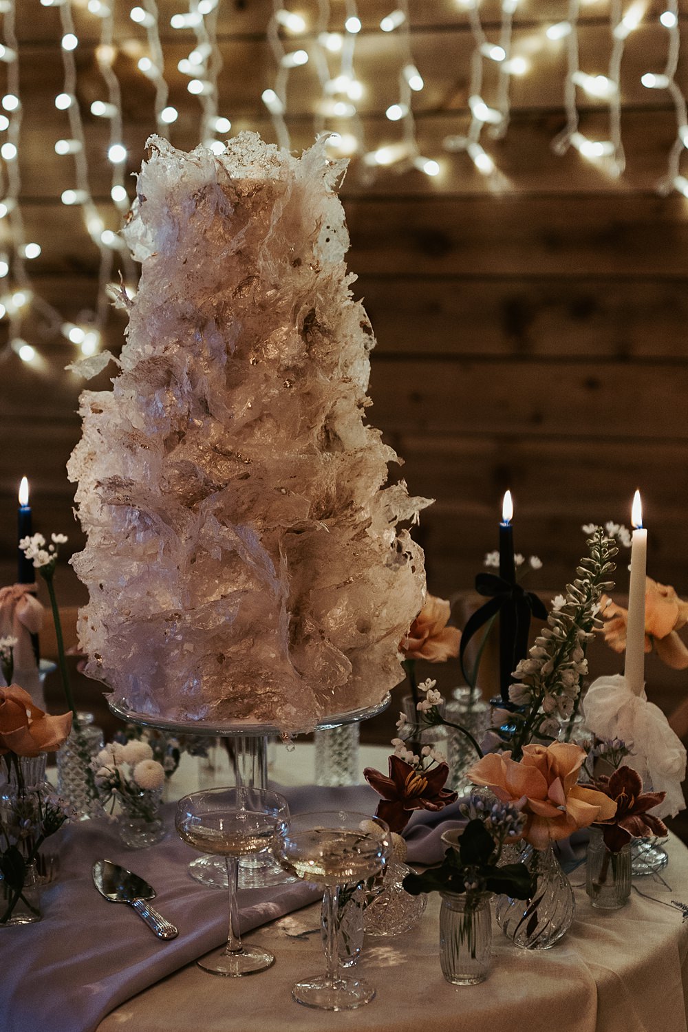 Cool Tone Celestial Wedding Ideas Hannah Richards Photography Whimsical Fluffy White Gold Cake
