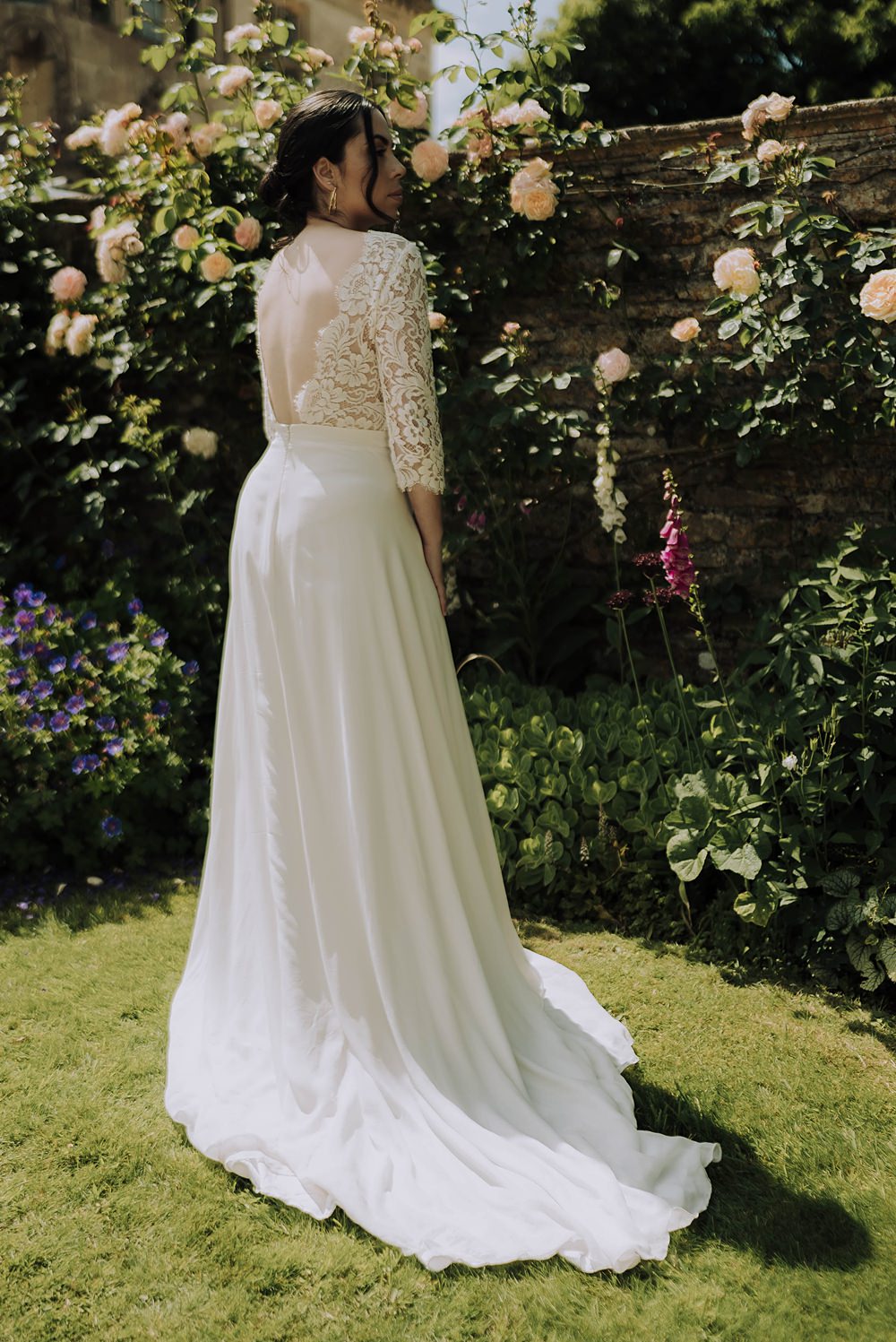 Spring Cotswolds Wedding Ideas Mei Lou Photography Long Lace Sleeve Dress Gown