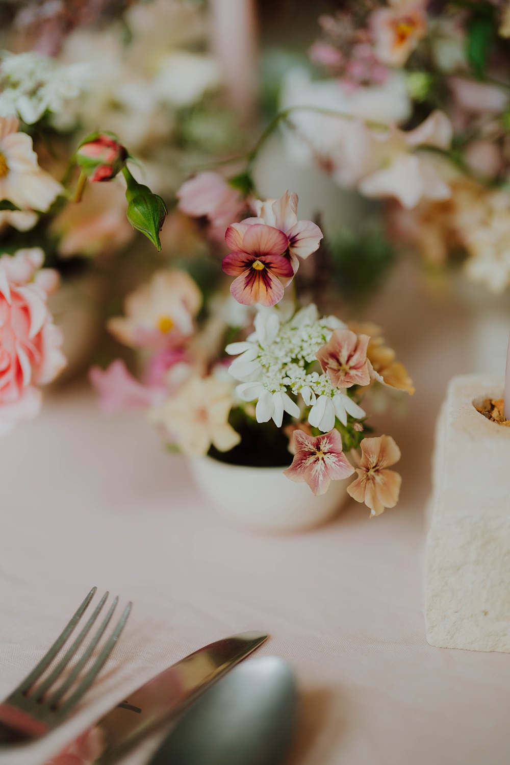Spring Cotswolds Wedding Ideas Mei Lou Photography Pink Peach Flowers Centrepiece Table