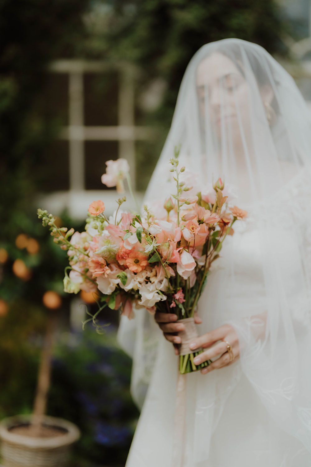 Spring Cotswolds Wedding Ideas Mei Lou Photography Peach Bouquet Flowers Pretty