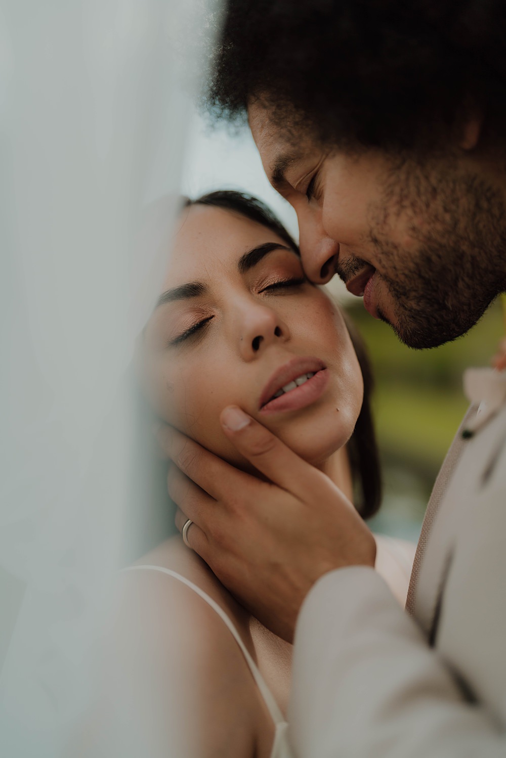 Spring Cotswolds Wedding Ideas Mei Lou Photography Bride Makeup
