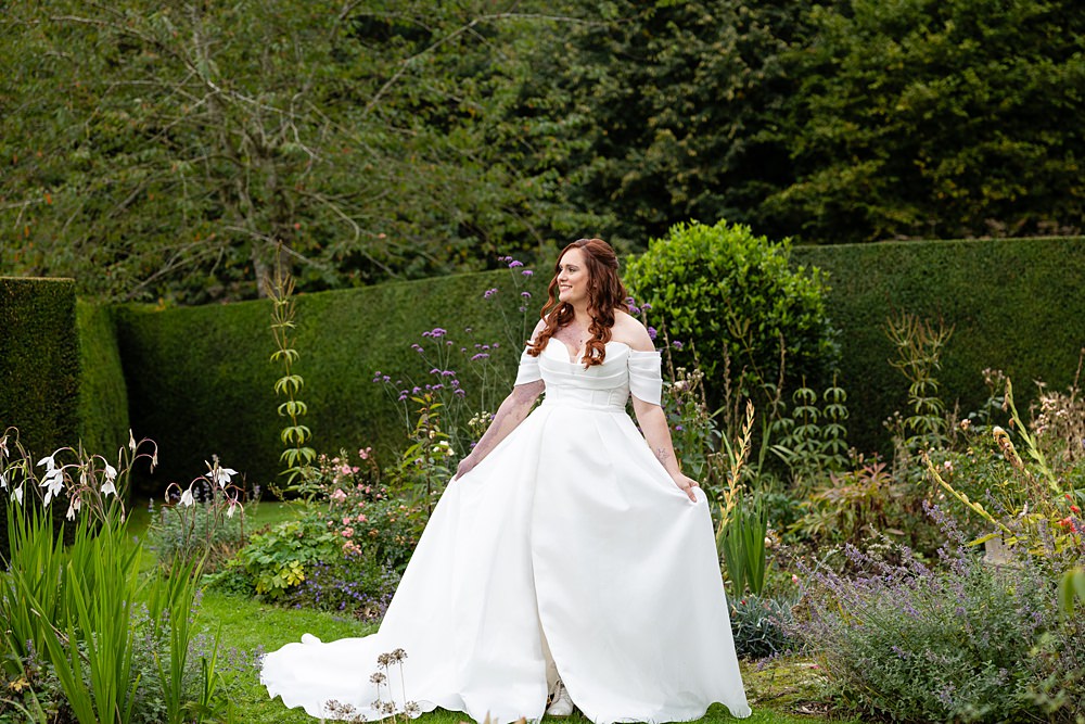 The Courtyard Venue Wedding Ideas Nicki Jones Photography