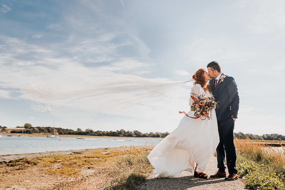 Chidham Barn Wedding Lucy Davis Photography