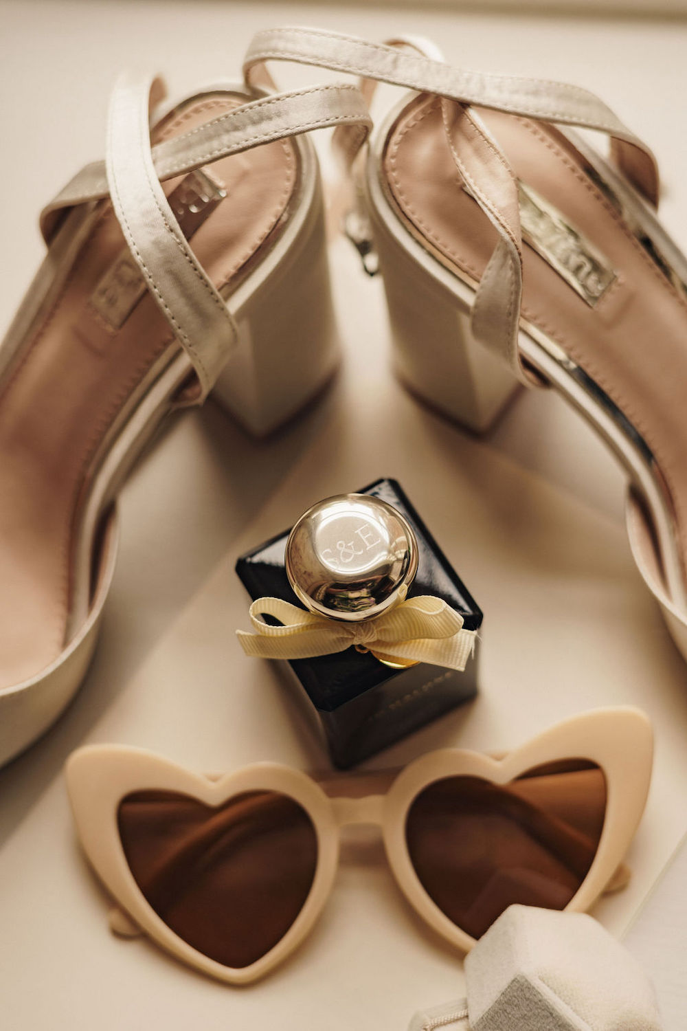 Disco Boho Wedding The Chamberlins Bride Accessories