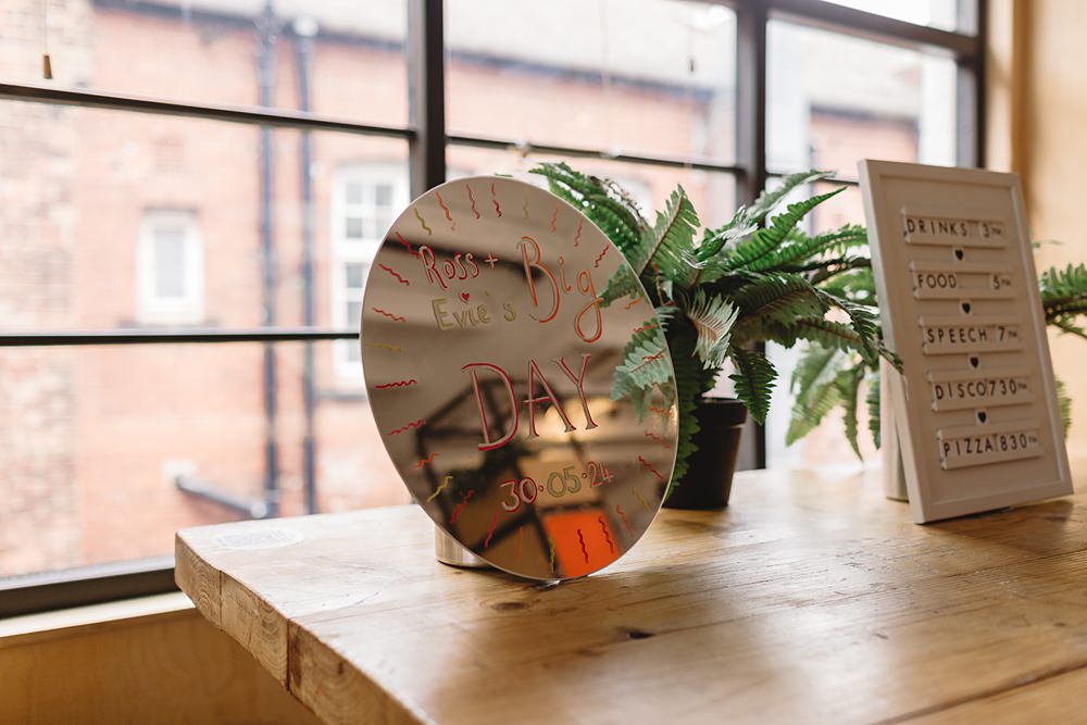Headrow House Wedding Louise Barry Photographer Mirror Round Sign