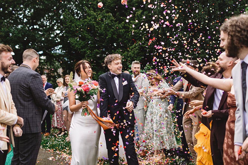 Headrow House Wedding Louise Barry Photographer Confetti Throw