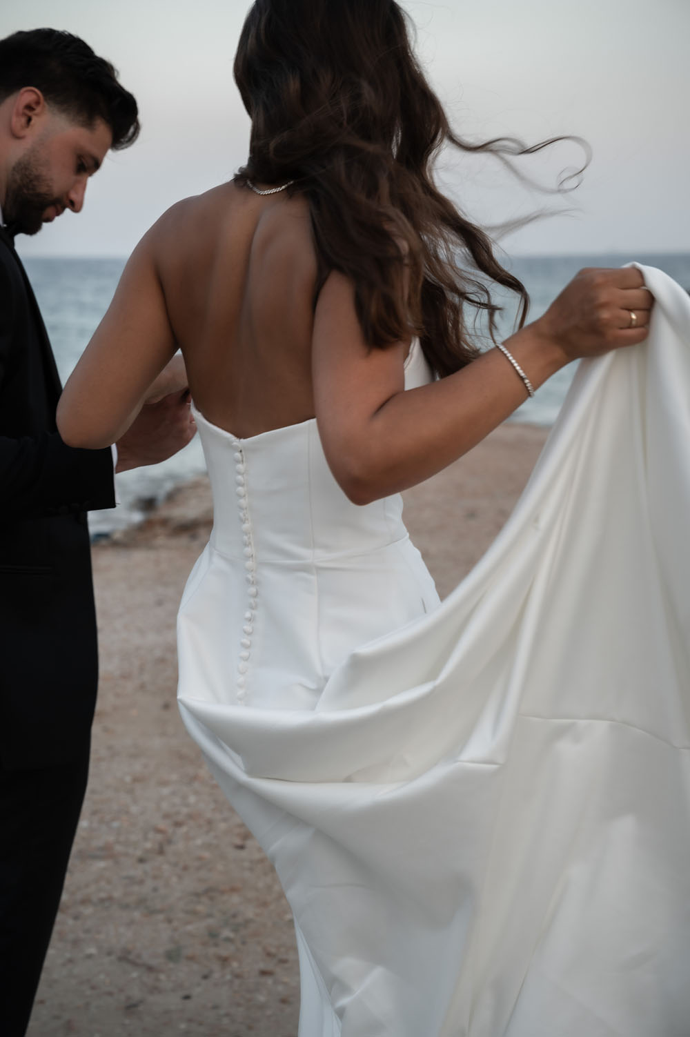 Sea Soul Wedding Moments To Keep Photography Strapless Dress Bride Train