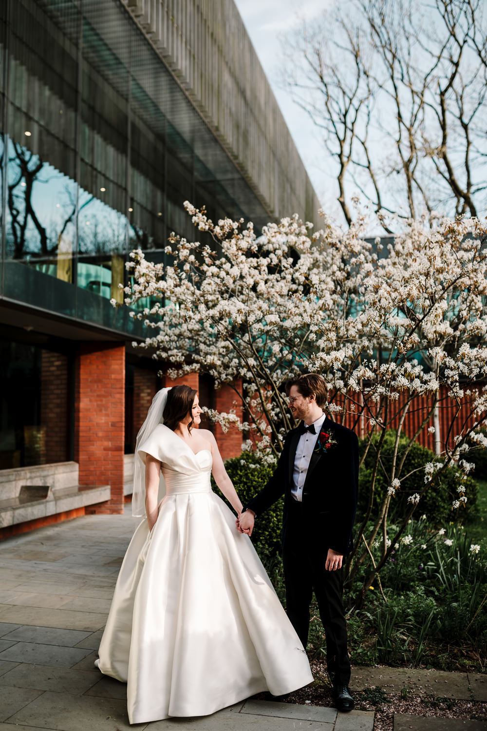 Whitworth Art Gallery Wedding Amy Faith Photography