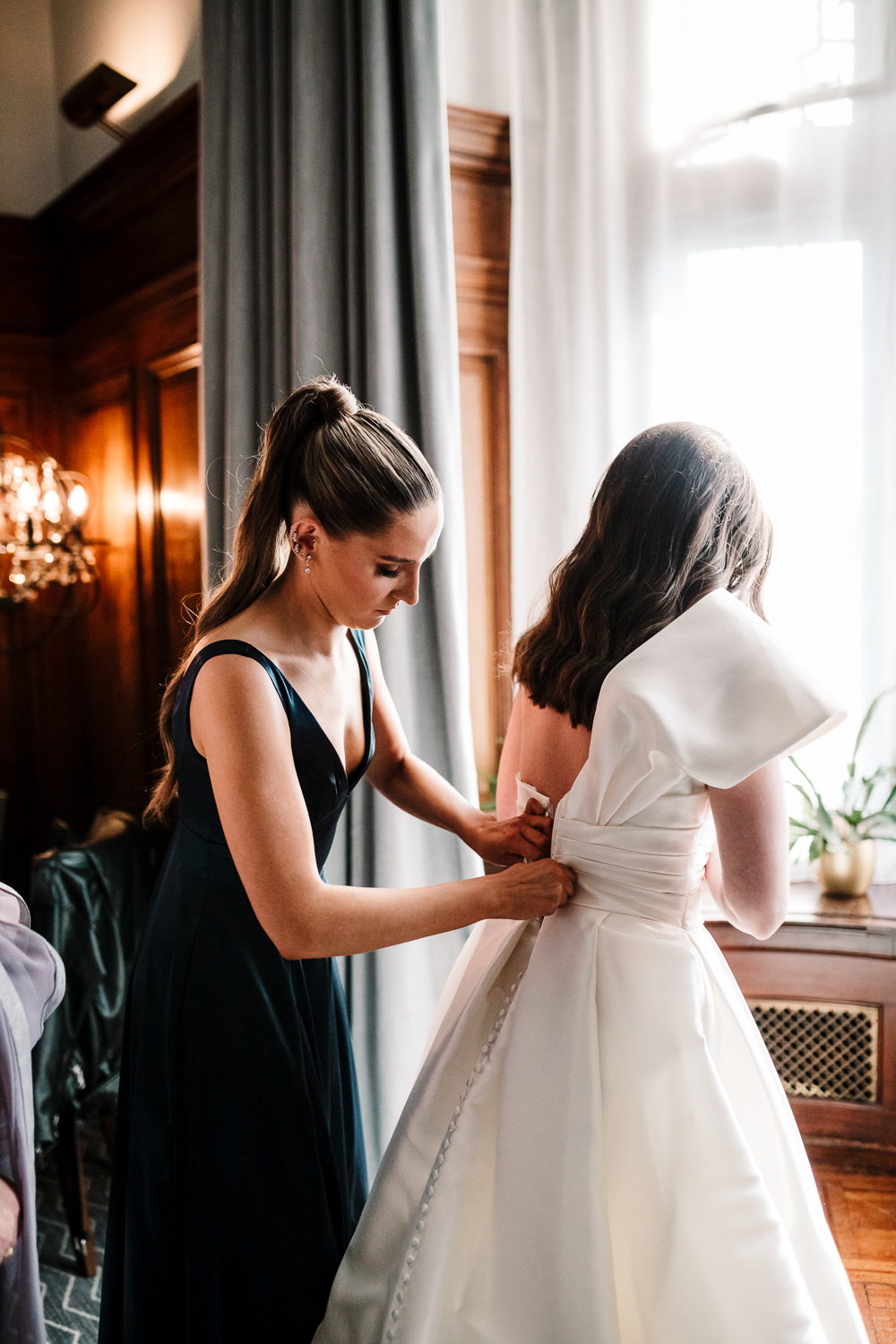 Whitworth Art Gallery Wedding Amy Faith Photography Bride Gown Pronovias Train One Shoulder