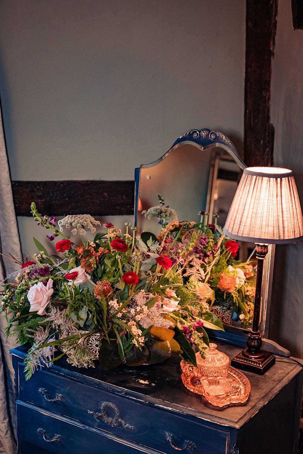Vintage Winter Wonderland Wedding Ideas Natalia Case Photography Wild Natural Flower Arrangement