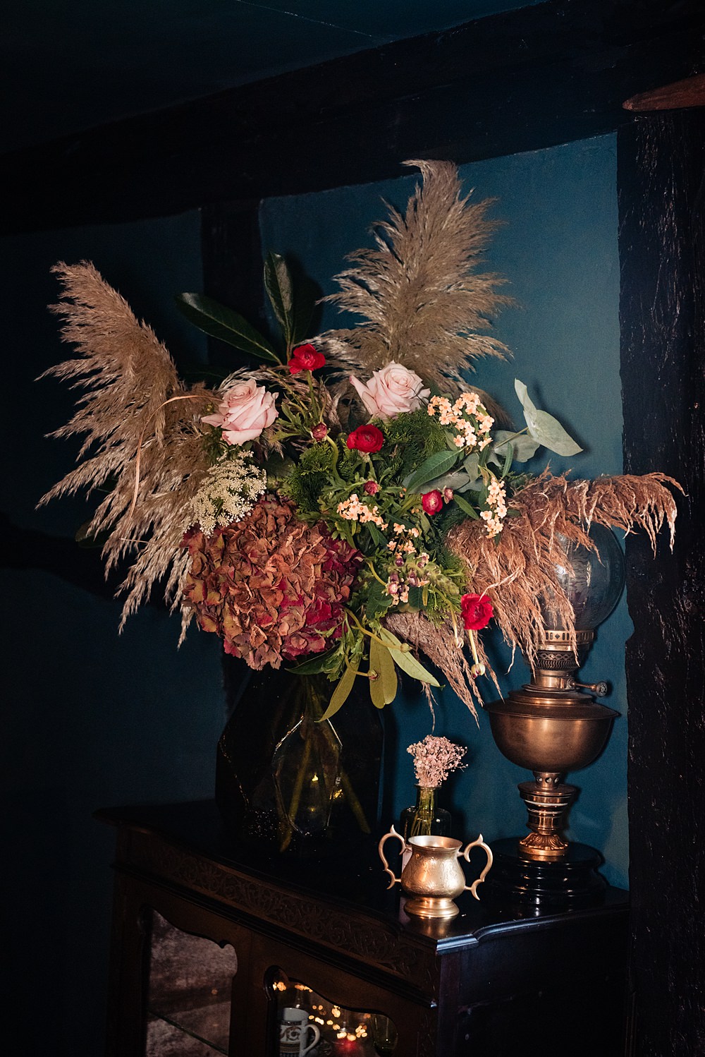 Vintage Winter Wonderland Wedding Ideas Natalia Case Photography Wild Natural Flower Arrangement