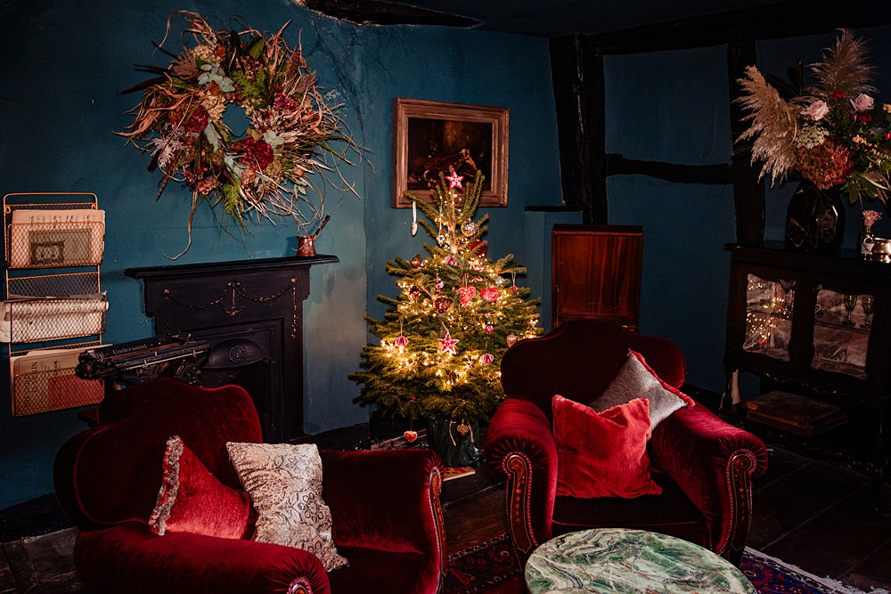 Vintage Winter Wonderland Wedding Ideas Natalia Case Photography Christmas Tree