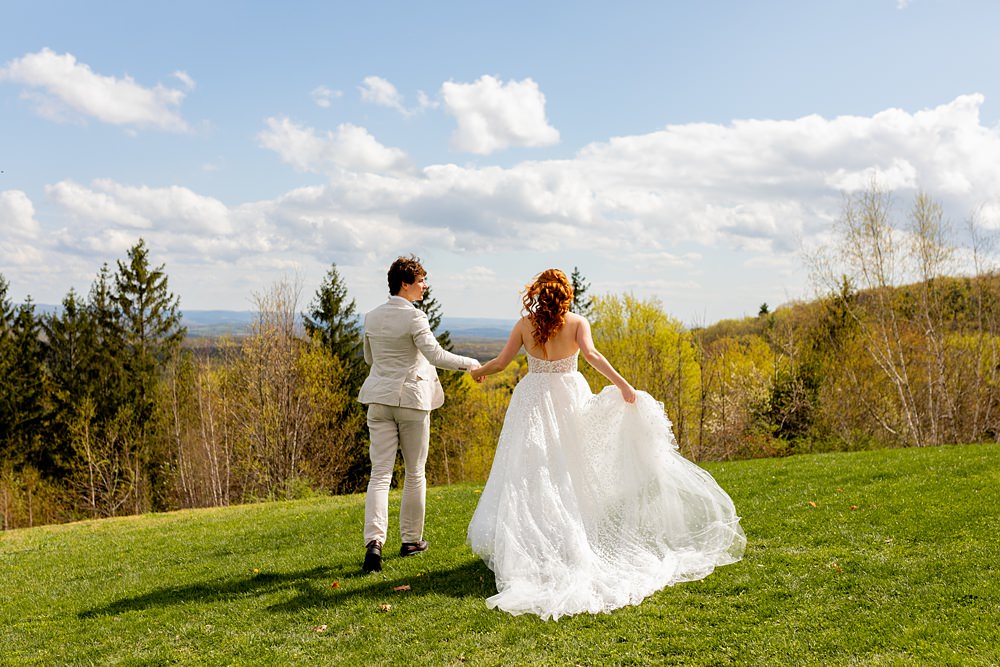 Cedar Lakes Estate Wedding Ideas Little But Fierce Photography