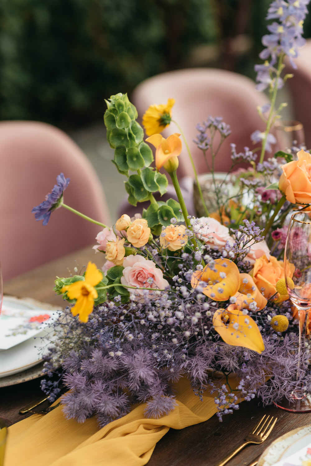 Antigua Guatemala Destination Wedding Daniel Lopez Perez Wedding Photography Centrepiece Flowers Yellow Lilac decor Candles Table