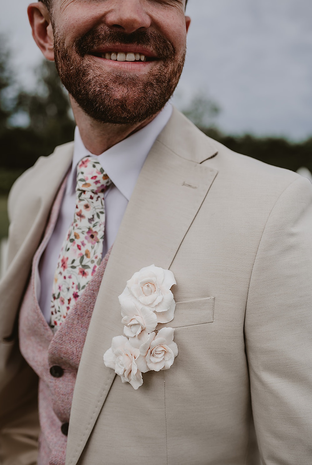 Mill Farm Wedding Ideas Happy Moments Co Groom White Flower Buttonhole
