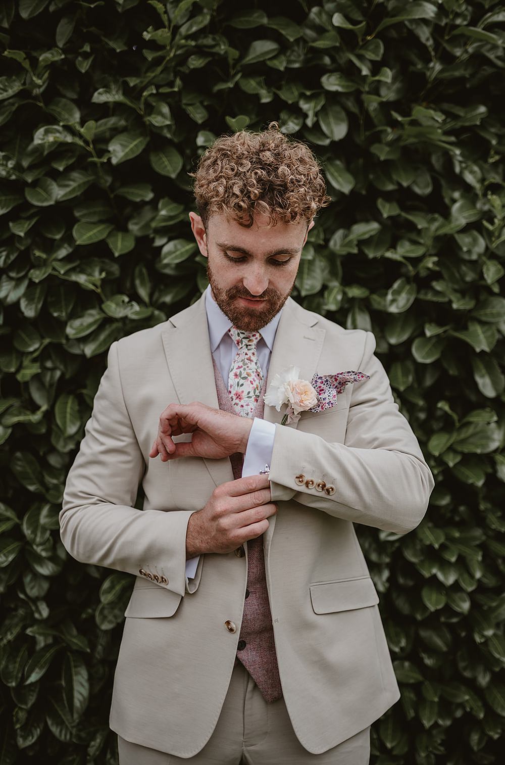 Mill Farm Wedding Ideas Happy Moments Co Groom Cream Suit Pink Waistcoat Floral Tie