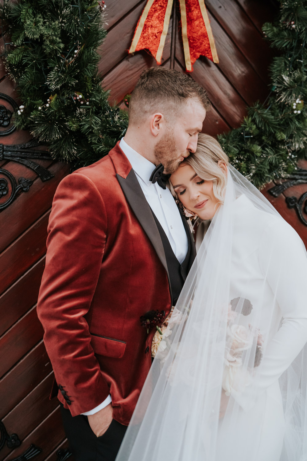Tullyglass Hotel Wedding Sheena T Photography Christmas Wreath