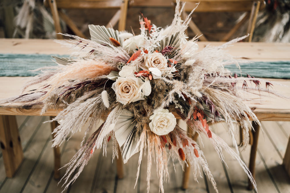 Nottinghamshire Farm Wedding David Lindsley Photography Barn Ceremony Dried Flower Table Aisle