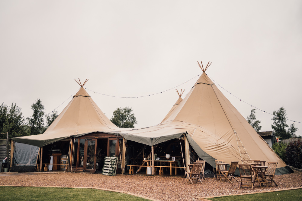 Nottinghamshire Farm Wedding David Lindsley Photography Tipi
