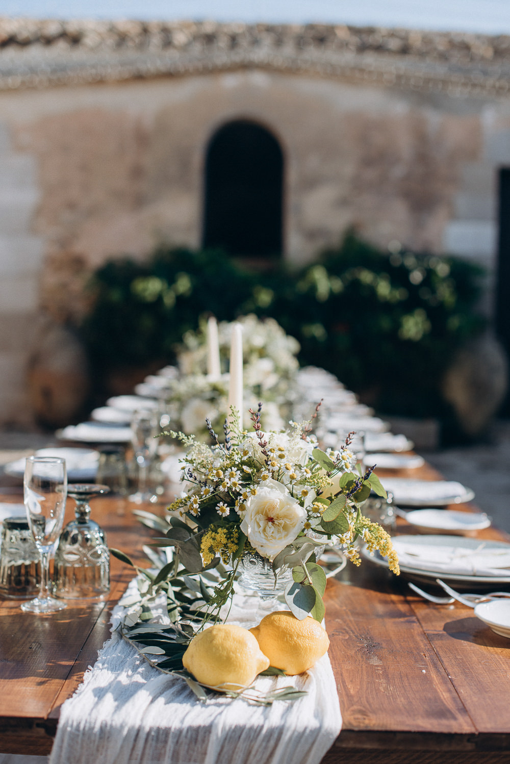 Baglio Strafalcello Wedding Anna Vlasiuk Photography Table Flowers Yellow Lemons White Runner Decor Centrepiece
