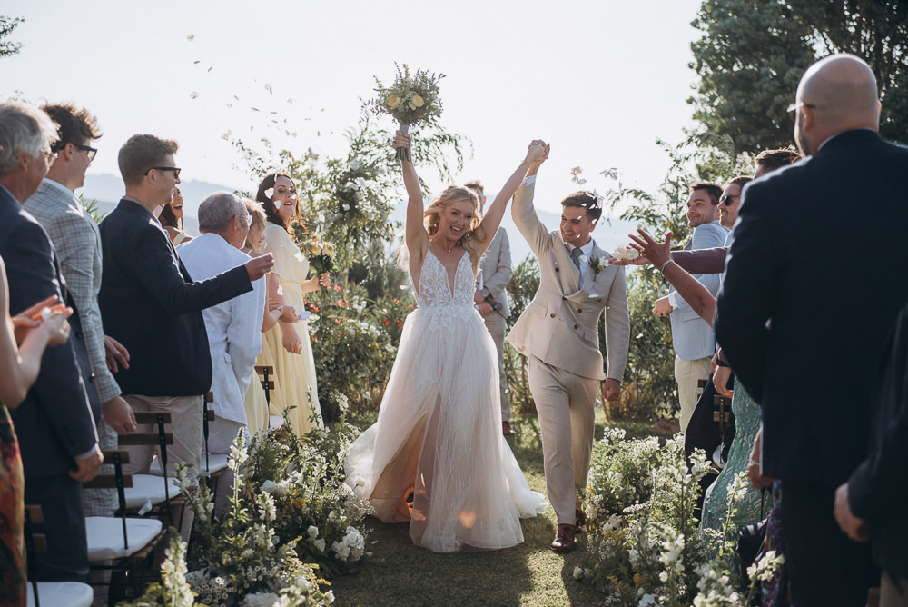 Baglio Strafalcello Wedding Anna Vlasiuk Photography Confetti Throw