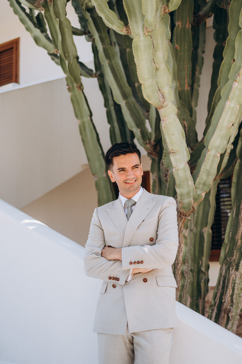Baglio Strafalcello Wedding Anna Vlasiuk Photography Groom Cream Suit Grey Tie