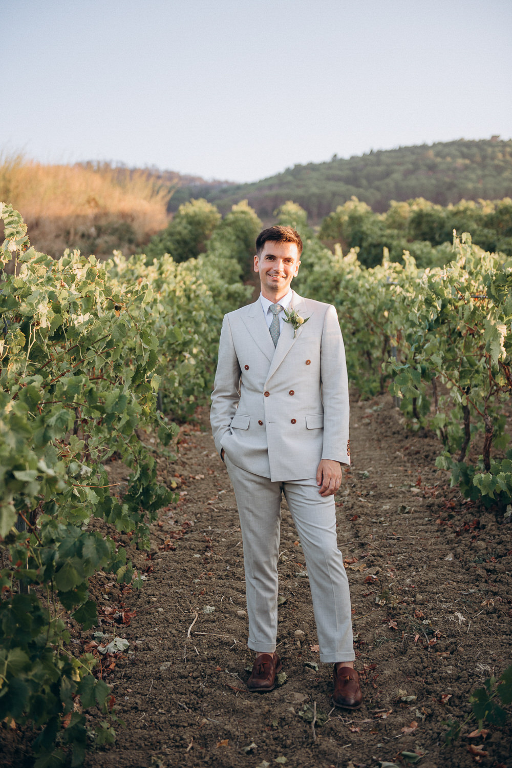 Baglio Strafalcello Wedding Anna Vlasiuk Photography Groom Cream Suit Grey Tie Double Breasted Jacket
