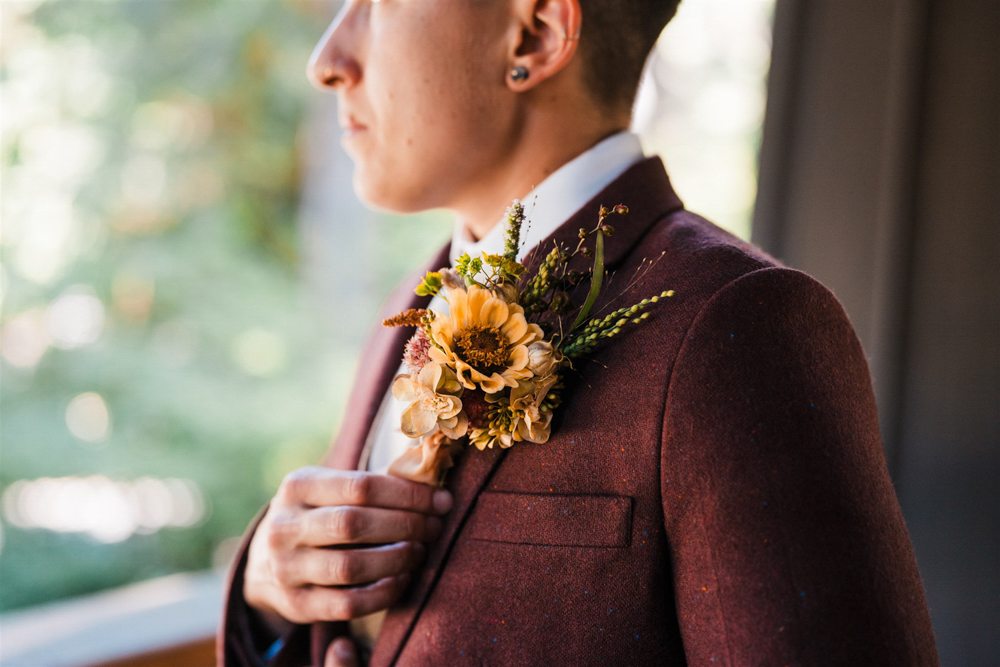 North Cascades National Park Elopement The Foxes Photography Sunflower Boutonnière Buttonhole