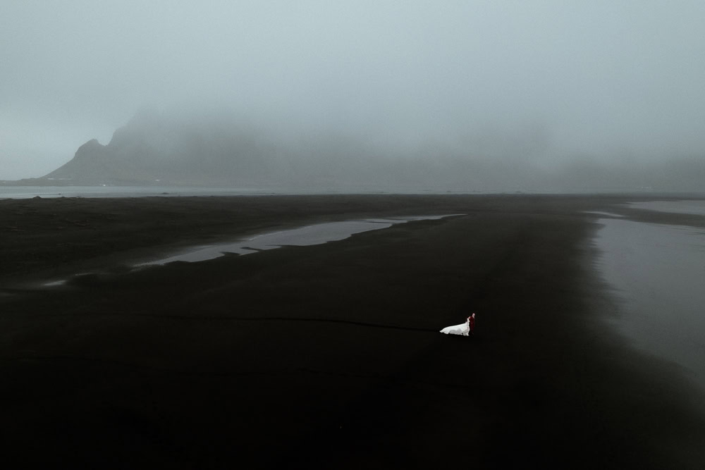 Reynisfjara Iceland Elopement Ast og Hraun