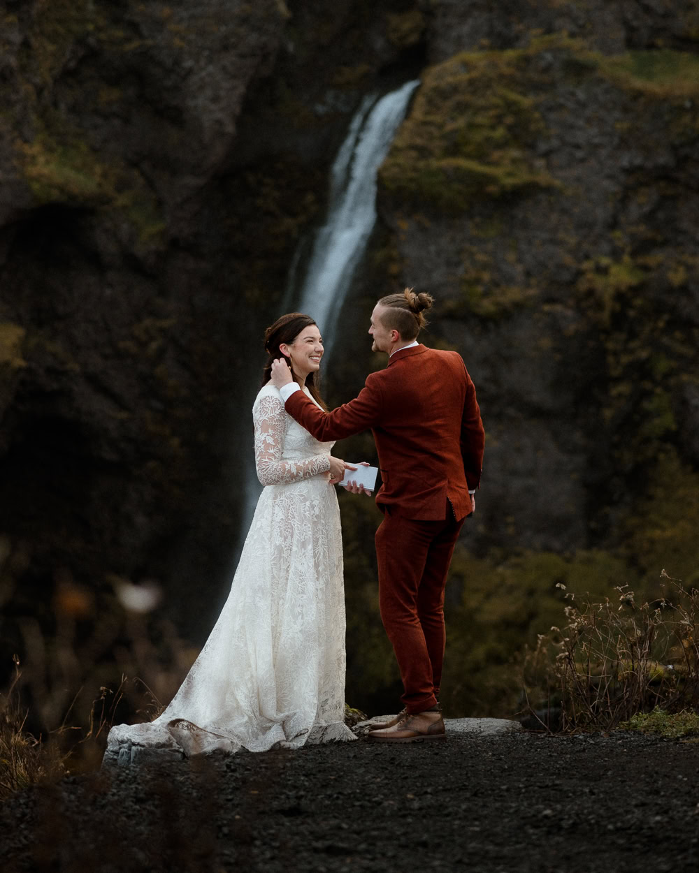 Reynisfjara Iceland Elopement Ast og Hraun