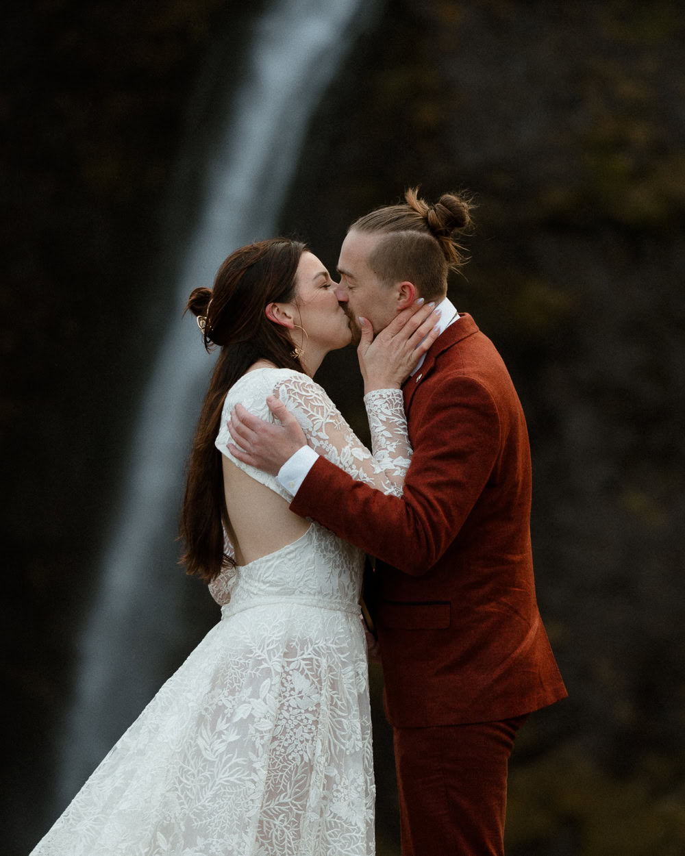 Reynisfjara Iceland Elopement Ast og Hraun