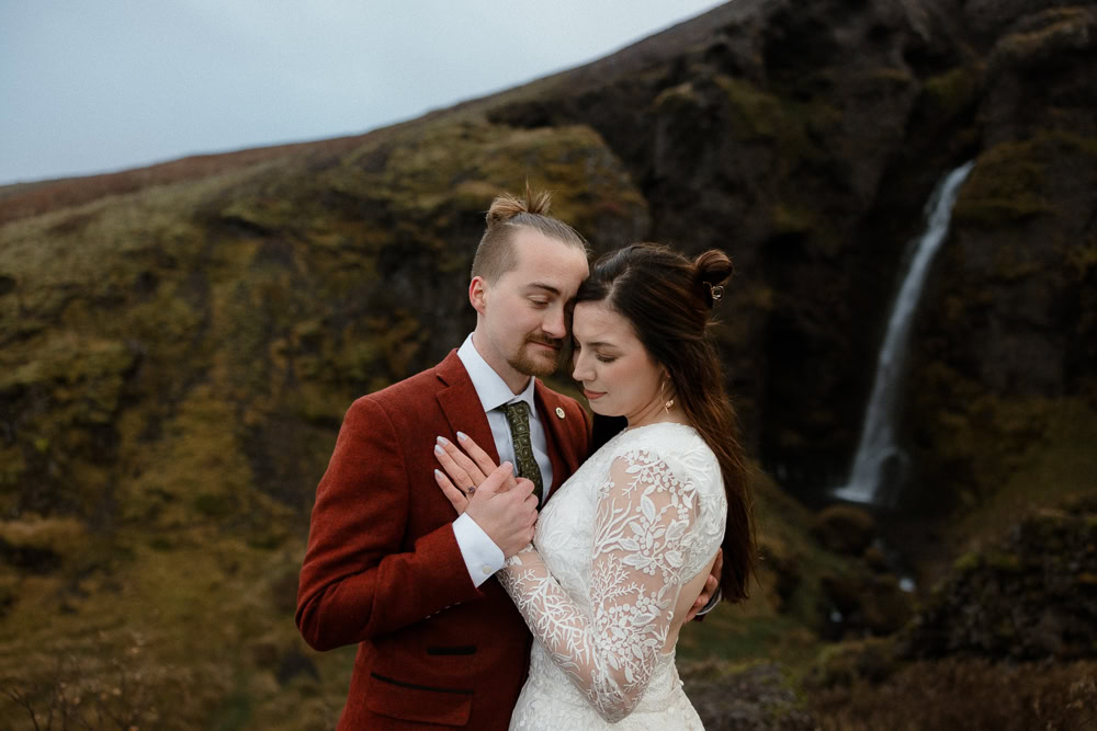 Reynisfjara Iceland Elopement Ast og Hraun
