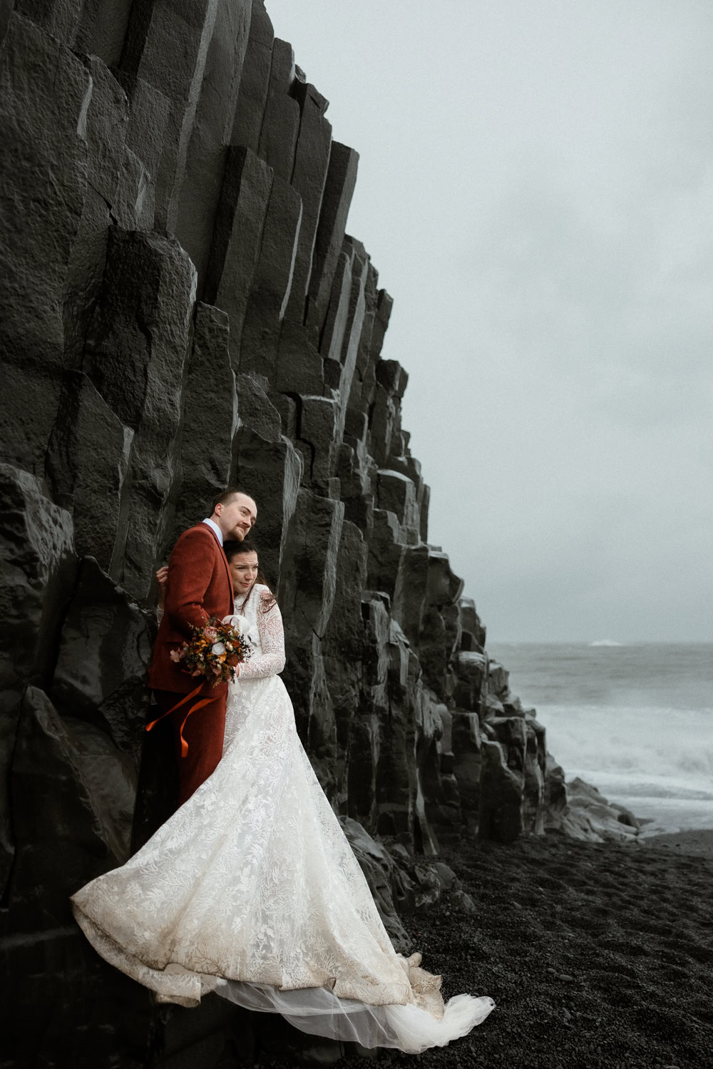 Reynisfjara Iceland Elopement Ast og Hraun