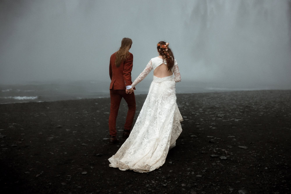 Reynisfjara Iceland Elopement Ast og Hraun