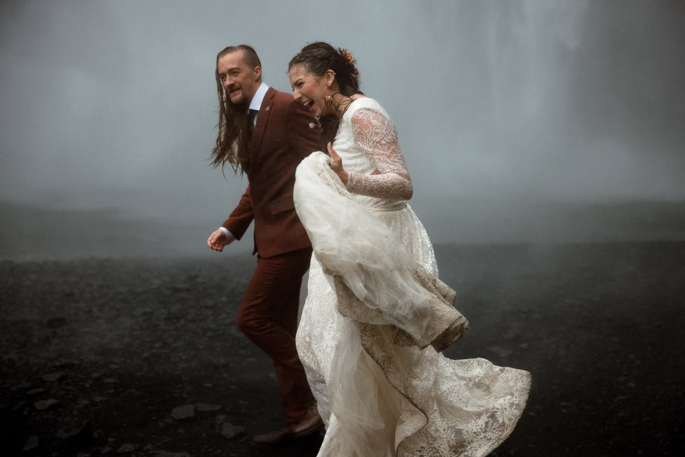 Reynisfjara Iceland Elopement Ast og Hraun